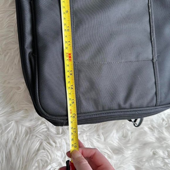Vintage NWOT IBM Laptop Computer Bag Briefcase Crossbody Strap Zipper Locks - Picture 7 of 8